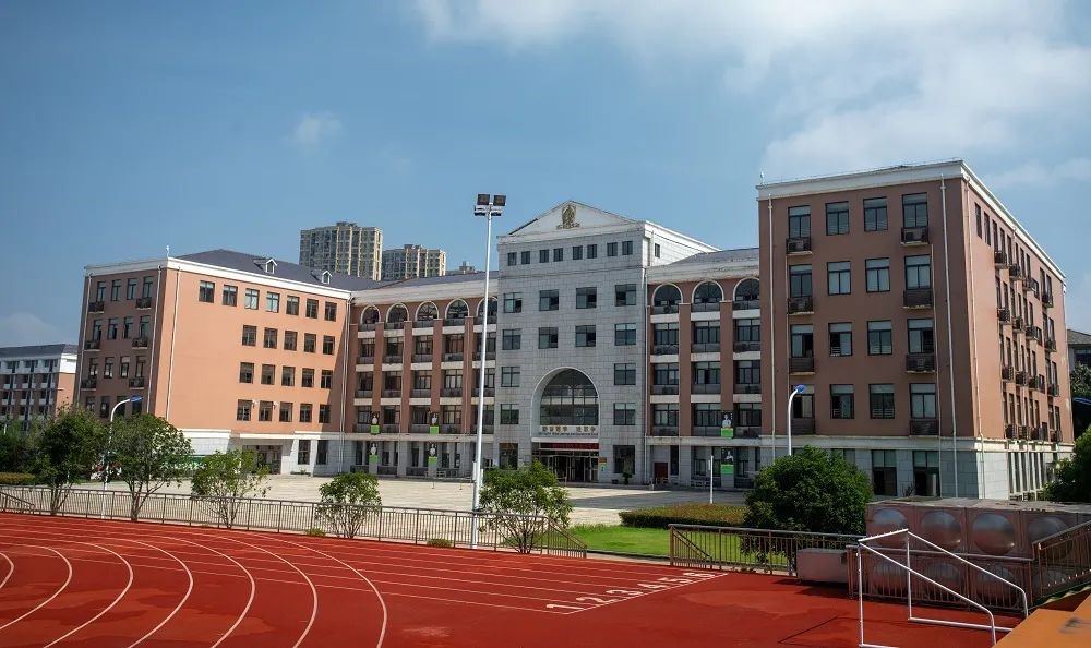 武汉枫叶学校2022-2023学年七年级报到指南丨七年级的同学看过来